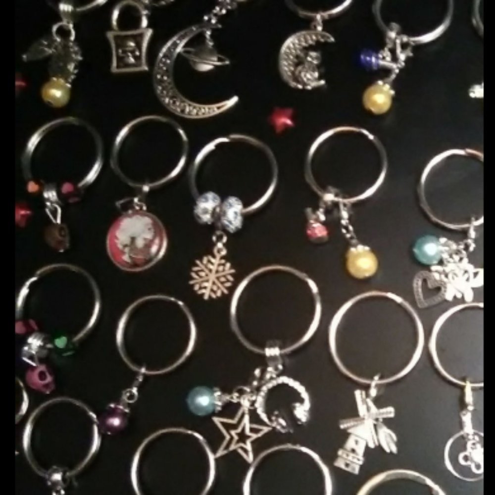40 Charm & Beaded Keychains - Picture 7 of 7